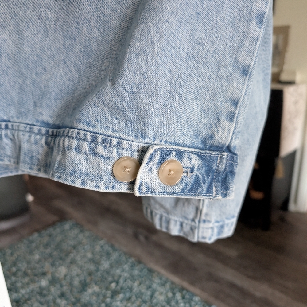 GAP Light Blue Denim Jacket - Picture 5 of 9